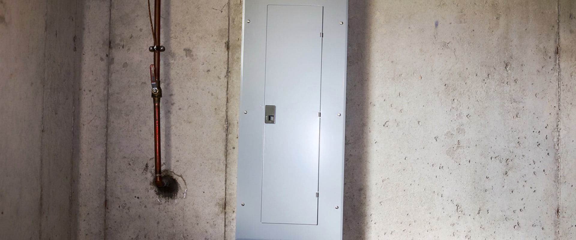 How Can A Commercial Electrical Service Provider Help Businesses Upgrade To Solid State Electrical Components In Vancouver, WA?